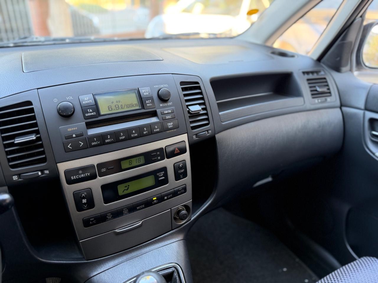 Toyota Corolla Verso 1.8 16V