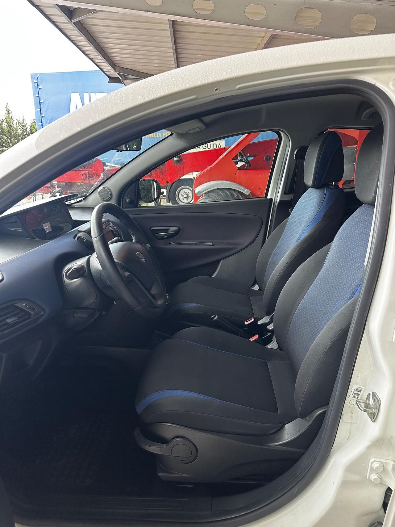 Lancia Ypsilon 1.3 MJT 16V 95 CV 5 porte S&S Gold