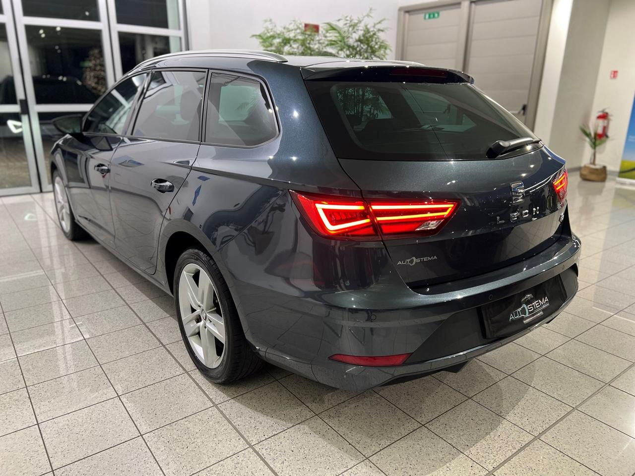 SEAT Leon III 2017 ST Sportstourer 1.6 tdi Business 115cv dsg - TETTO!