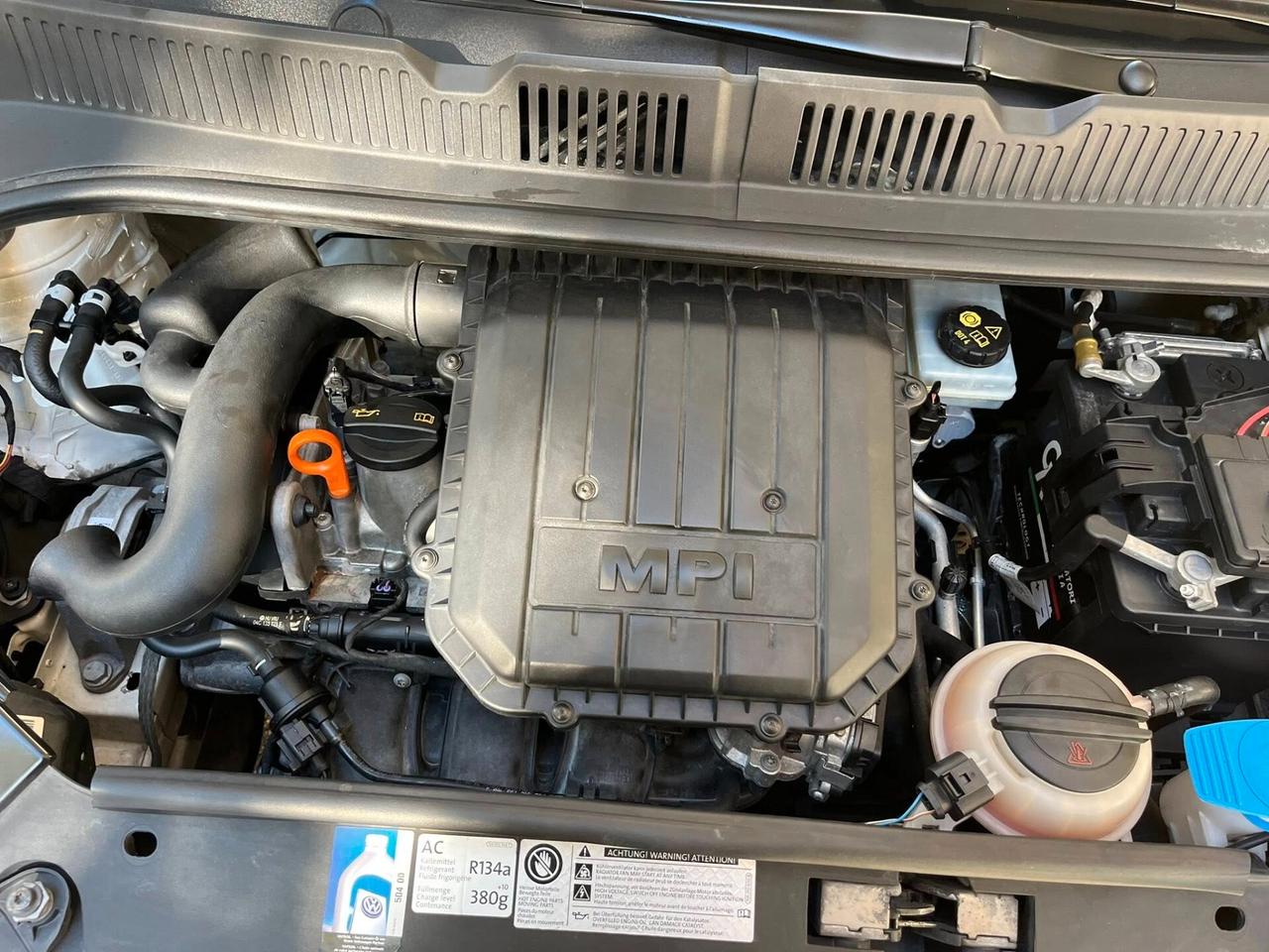 Volkswagen up! 1.0 75 CV 5p. move