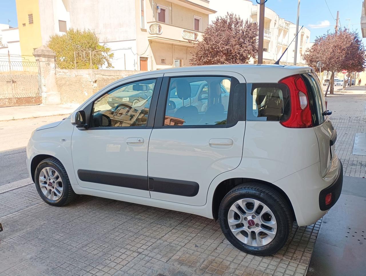 Fiat Panda 1.2 benzina 69 Cv Lounge