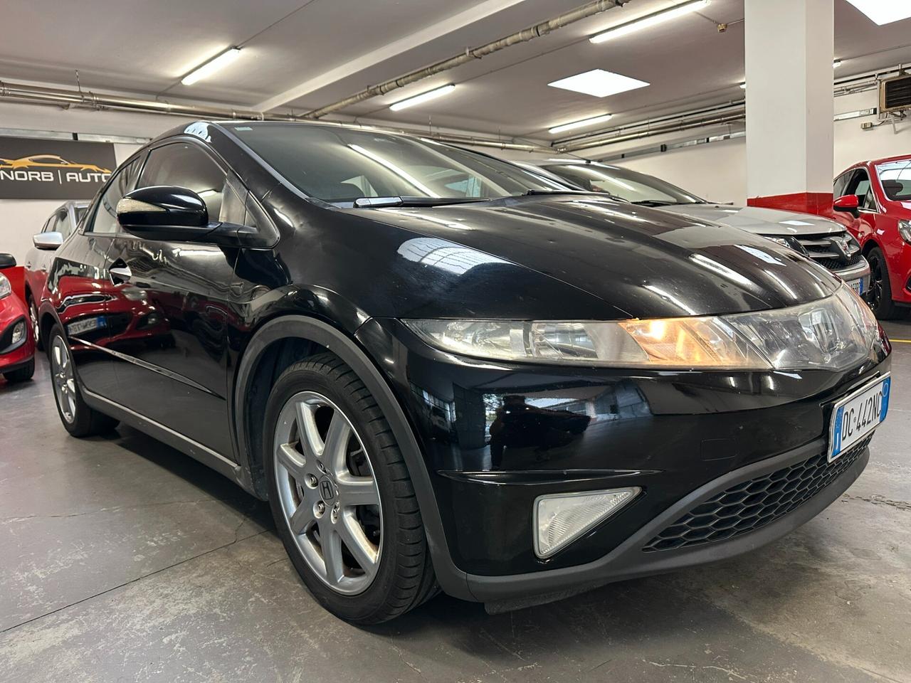 Honda Civic 1.8 i-VTEC 5p. Comfort