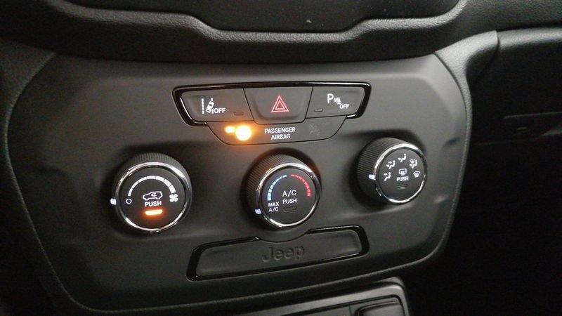 Jeep Renegade 1.3 t4 Longitude 2wd 150cv ddct