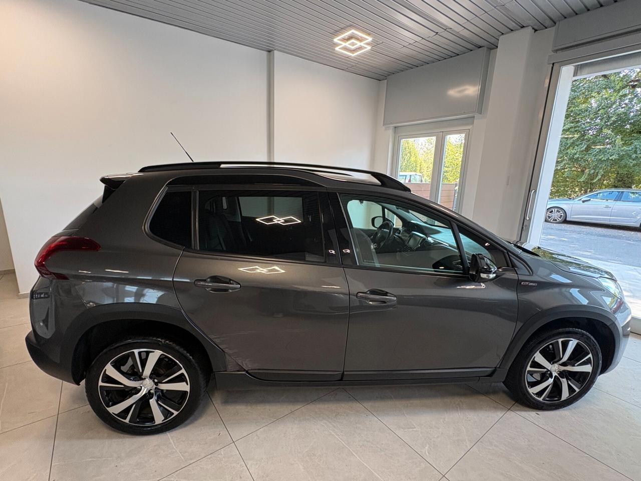 Peugeot 2008 PureTech Turbo 110 EAT6 S&S Black Matt