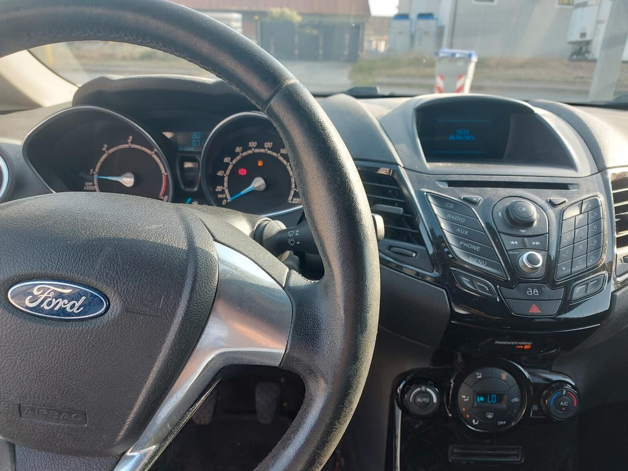 Ford Fiesta 1.5 TDCi 75 cv. 5 porte Titanium