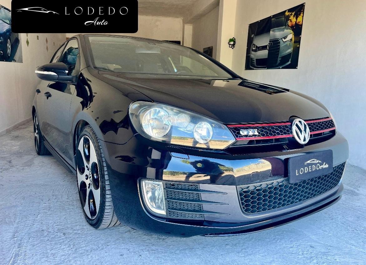 Volkswagen Golf VI GTI 2.0 Turbo benzina - 2011