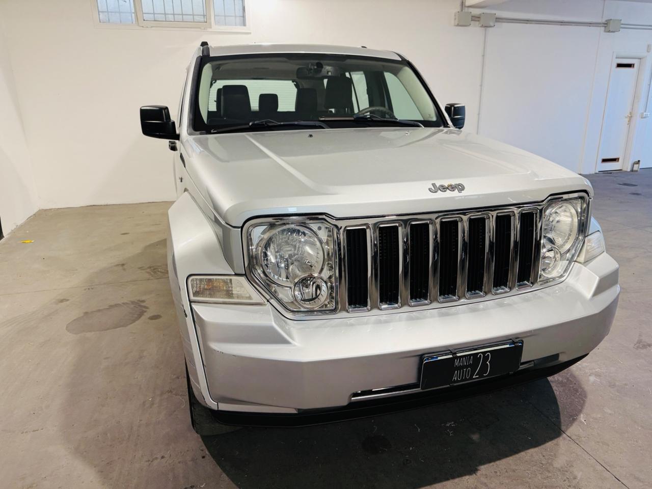 Jeep CHEROKEE 2.8 CRD*LIMITED*AUTOMATICA*177 CV*