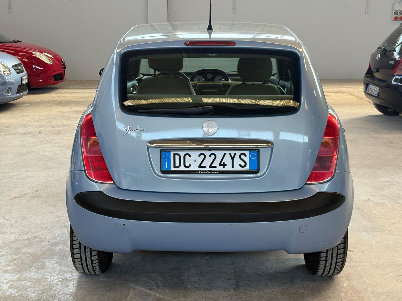 Lancia Ypsilon 1.2 Oro Bianco