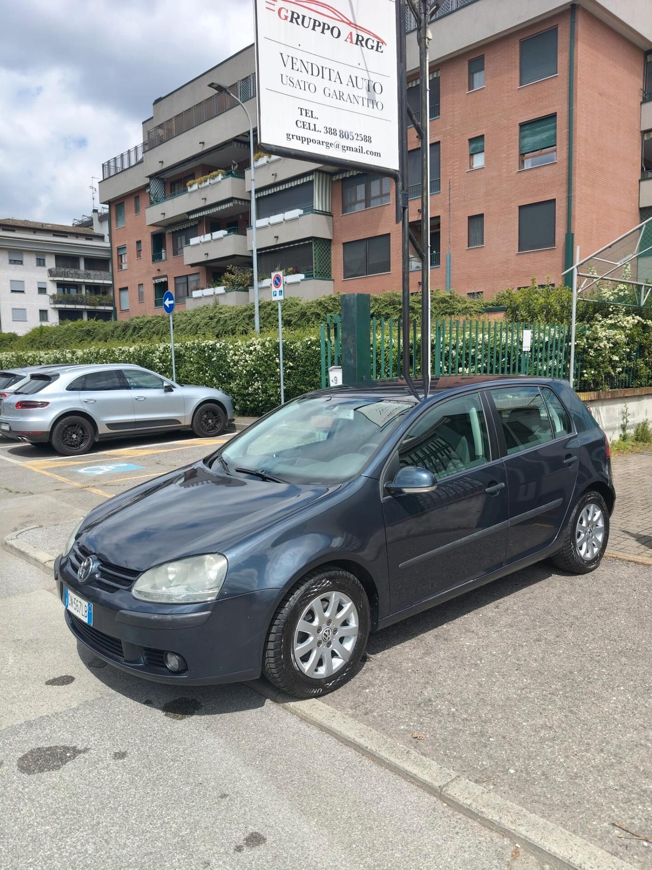 Volkswagen Golf 1.6 16V FSI 5p. Comfortline