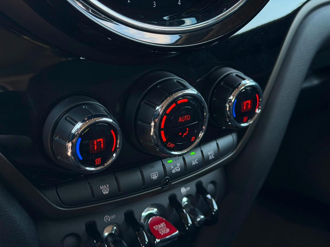 Mini Cooper Countryman 1.5 Essential