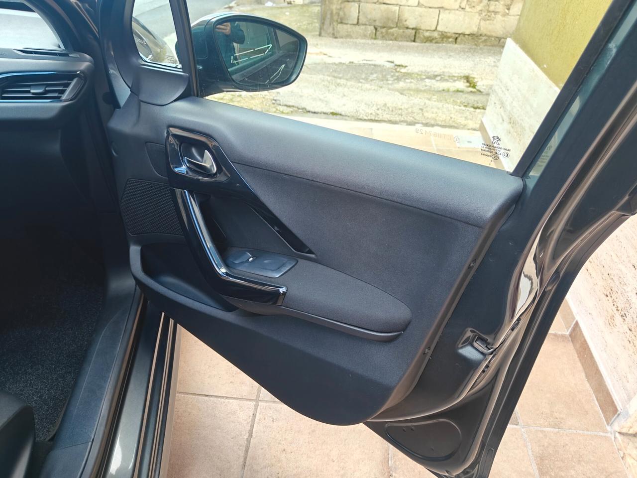 Peugeot 208 1.2 VTI Allure