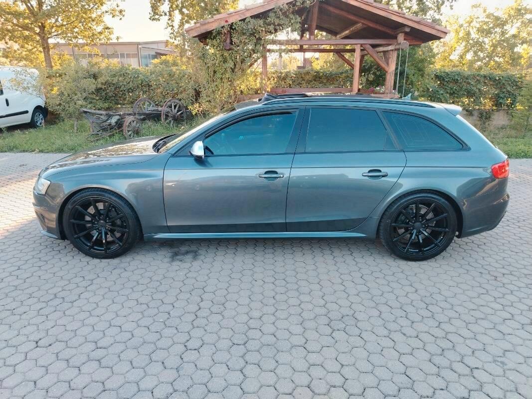 Audi RS4 Avant RS4 4.2 fsi quattro s-tronic
