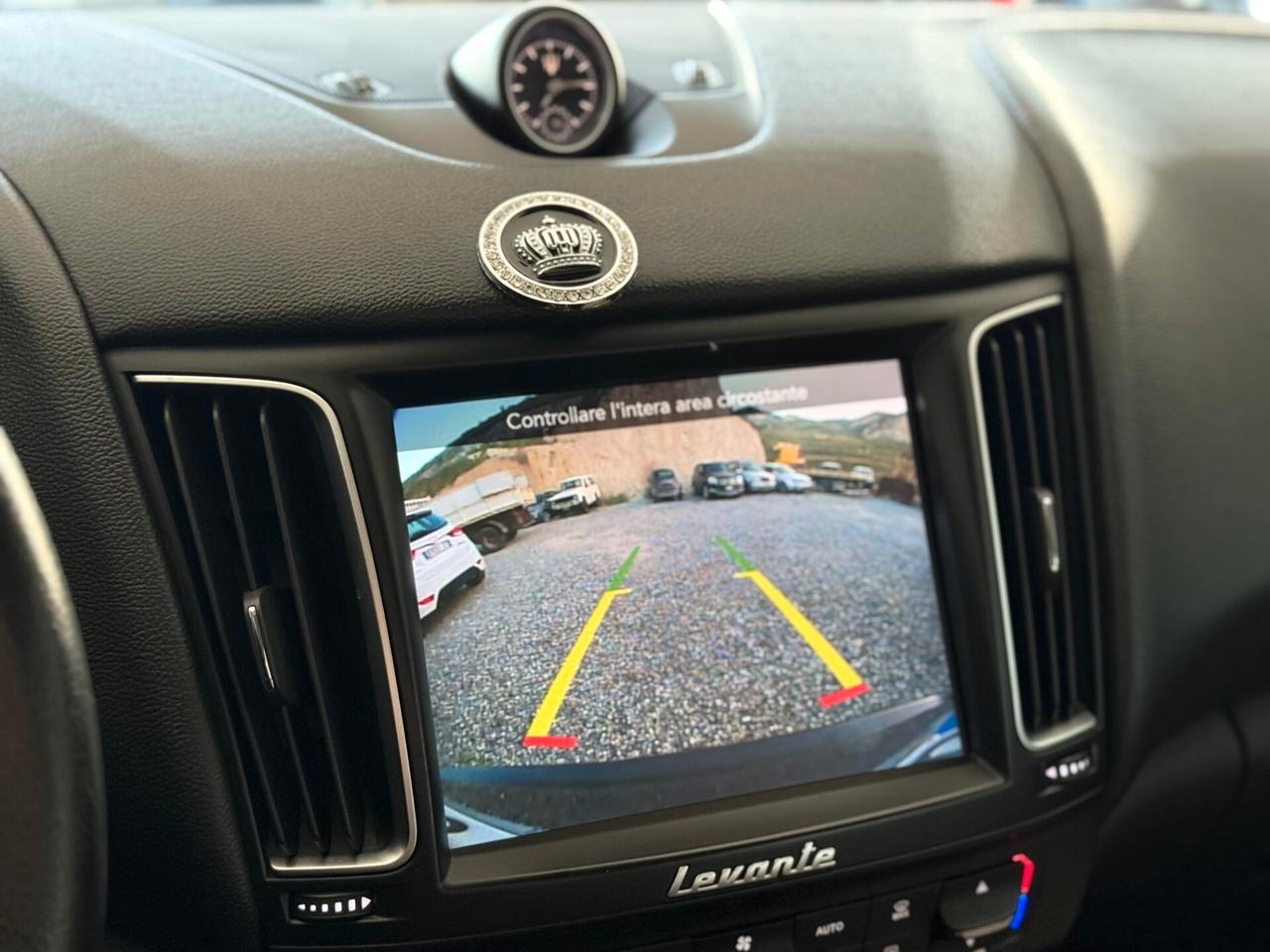 Maserati Levante V6 Diesel 275 CV AWD Gransport