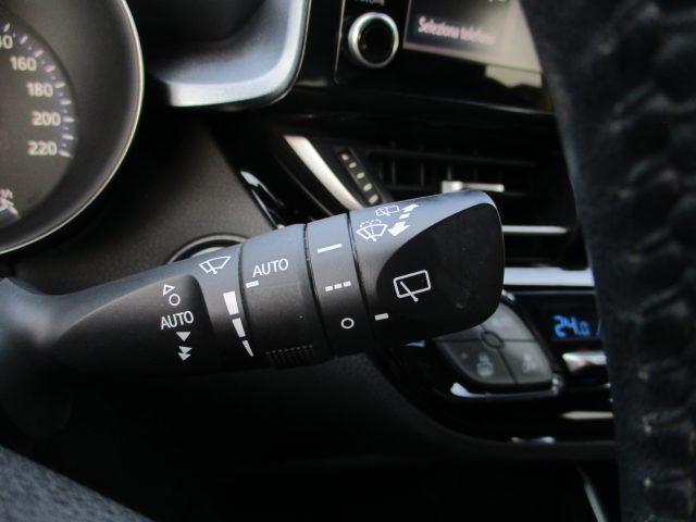 TOYOTA C-HR 2.0 Hybrid E-CVT Trend LED/Camera/Sensori