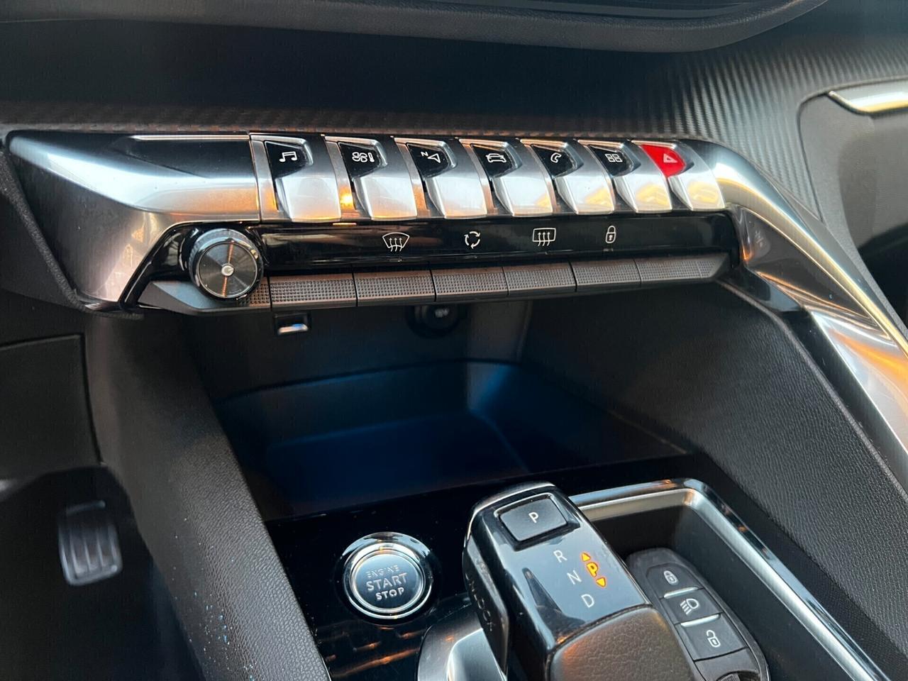 Peugeot 3008 BlueHDi 130 CV-AUTO-2021