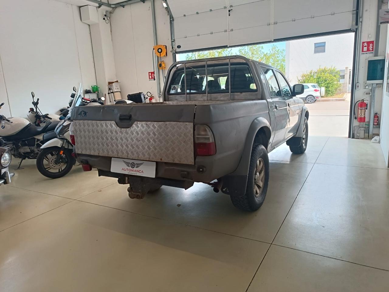 Mitsubishi L200 2.5 TDI 4WD Double Cab Pick-up GL