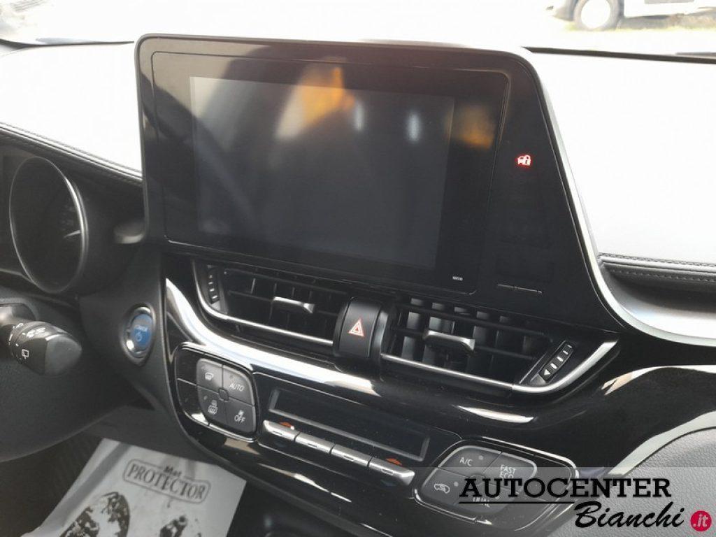TOYOTA C-HR 1.8 Hybrid E-CVT Active