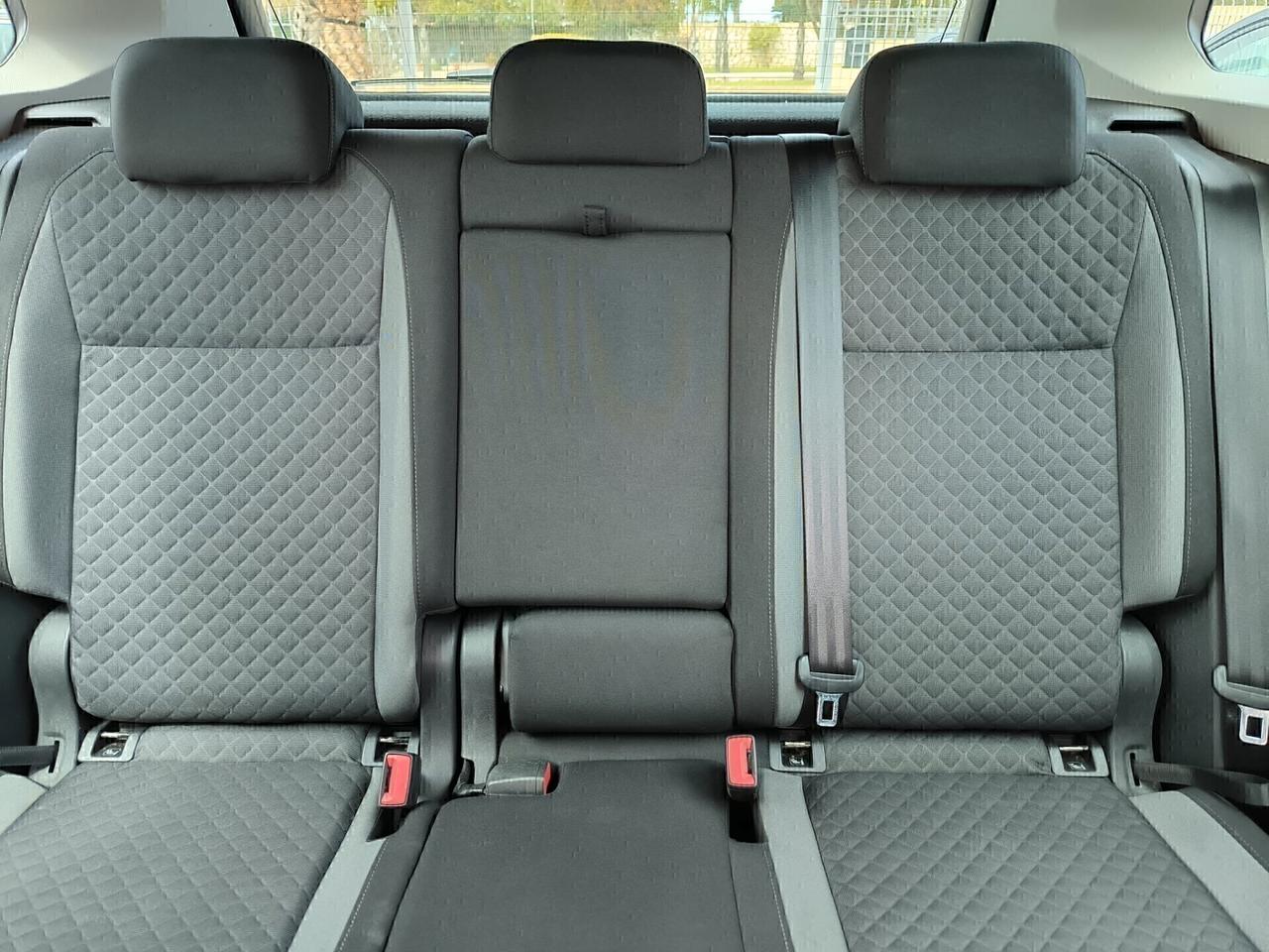 Volkswagen Tiguan 2.0 TDI SCR DSG Sport R-Line