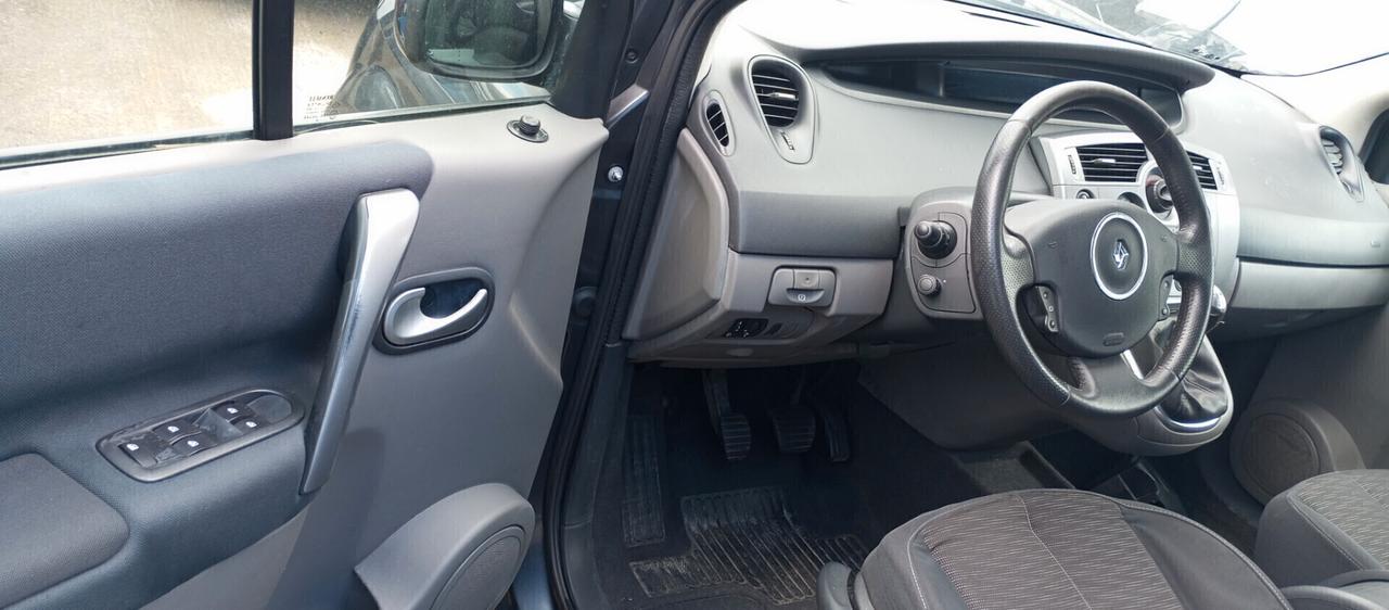 Renault Scenic 1.5 dCi 110CV Dynamique