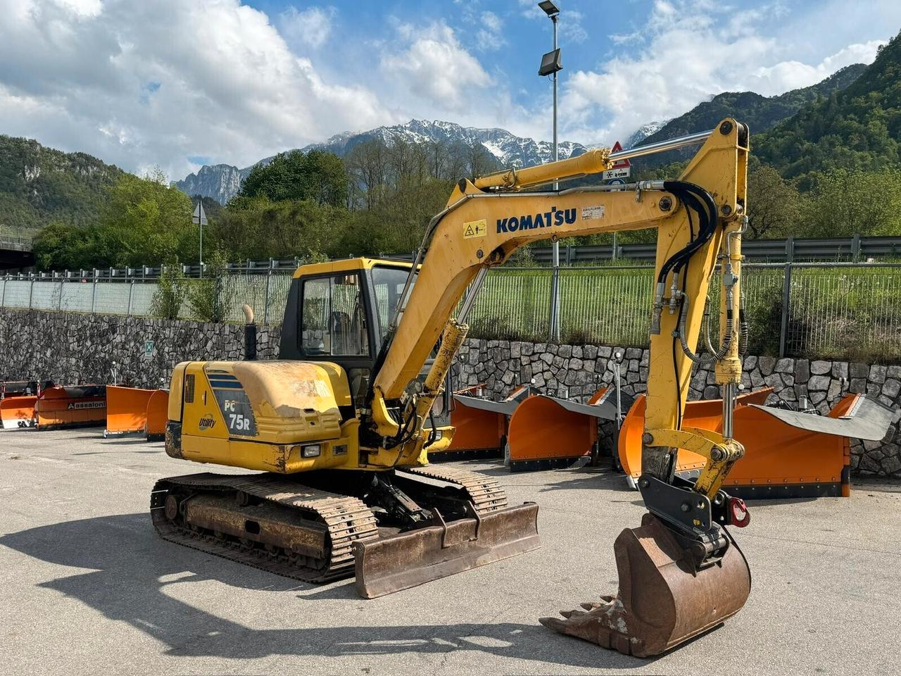 ESCAVATORE Komatsu PC 75R