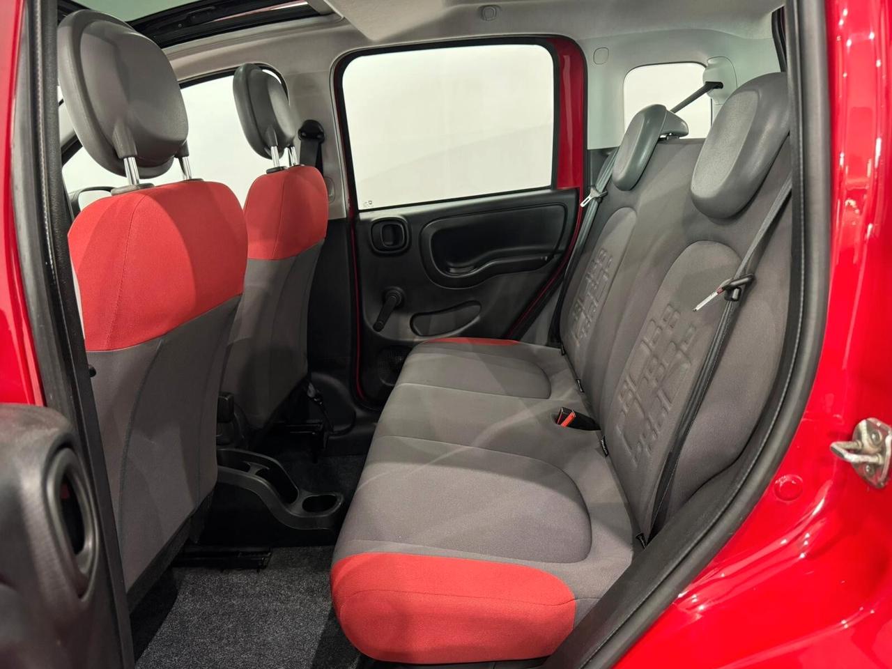 Fiat Panda 0.9 TwinAir Turbo Natural Power Young | TETTO PANORAMICO APRIBILE !