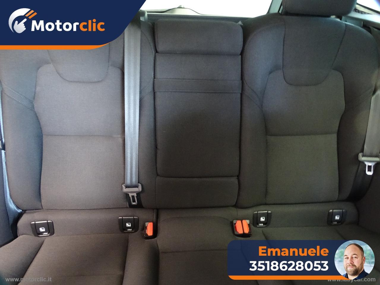VOLVO XC60 B4