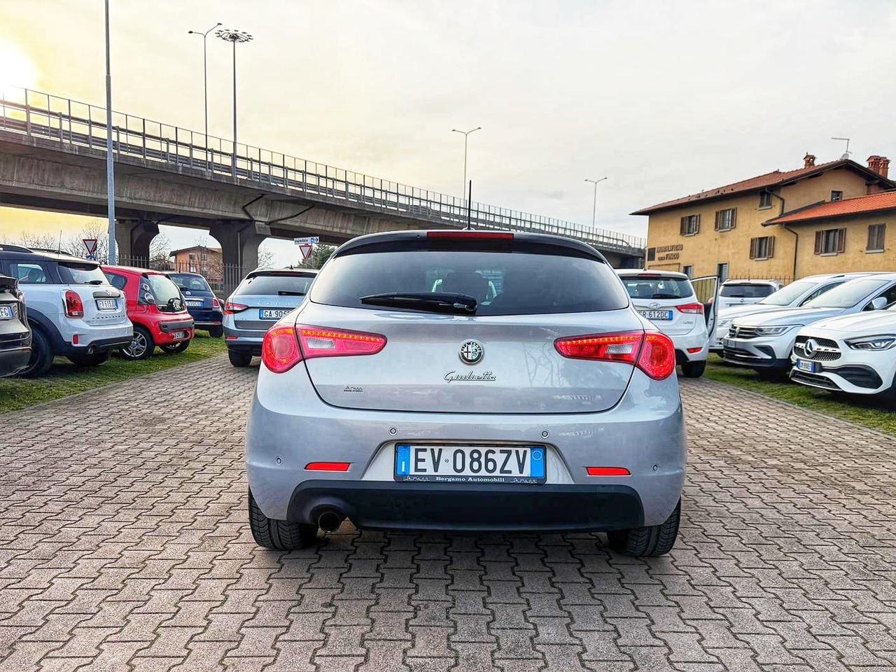 Alfa Romeo Giulietta 1.4 Turbo MultiAir TCT Exclusive AUTOMATICA