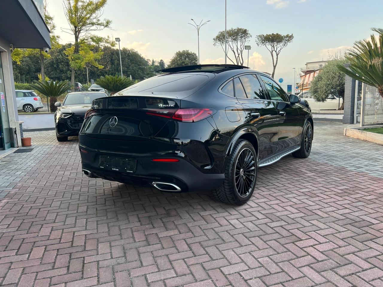 Mercedes-Benz GLC 300 d acc. €28.350 noleggio con riscatto no scoring