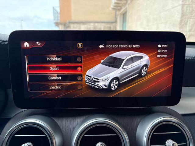 MERCEDES-BENZ GLC 300 de 4Matic Plug-in hybrid Coupé Premium Plus.