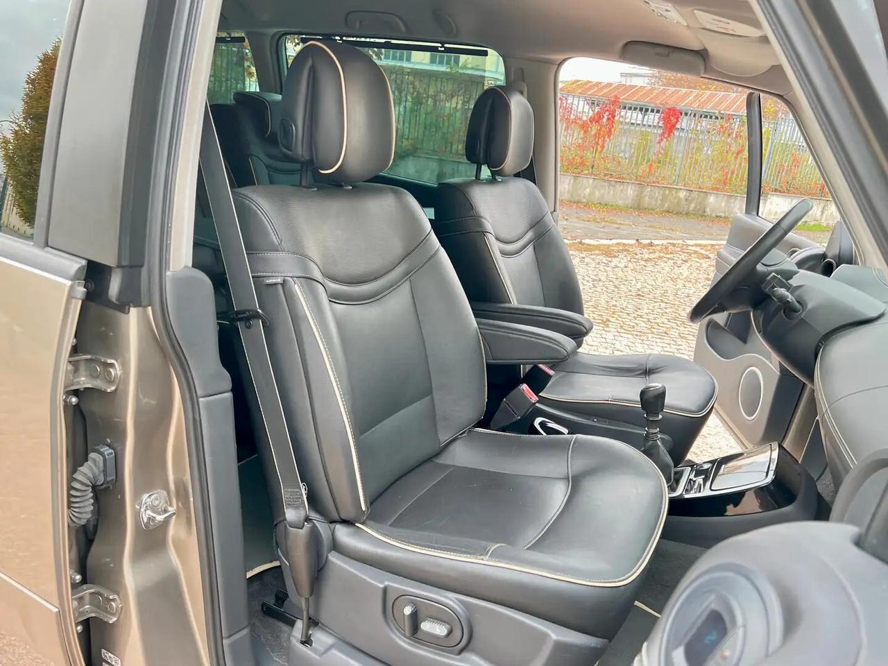 Renault Espace Grand 2.0 dCi 175cv ESM 7Posti Initiale Paris