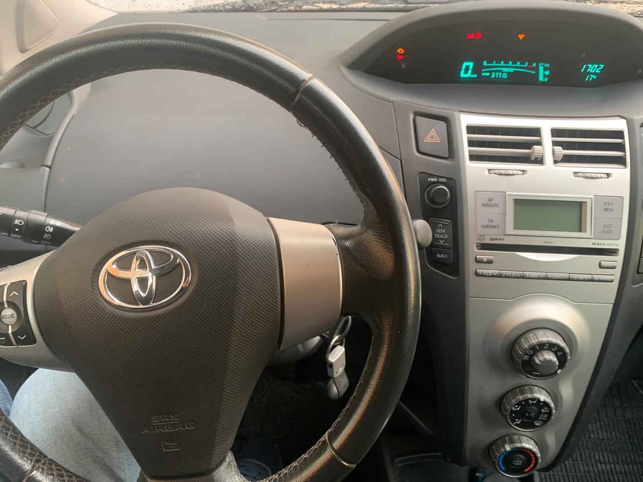 Toyota Yaris Confort