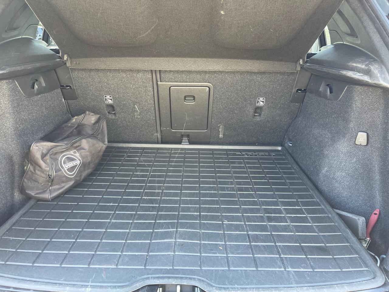 Volvo XC40 T3 Momentum Pro #10192