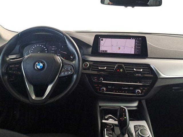 BMW 520 d 48V xDrive Touring Aut. + Tetto apr.