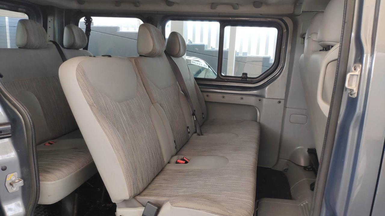 Nissan Primastar 2000cc Diesel 115 CV 9P