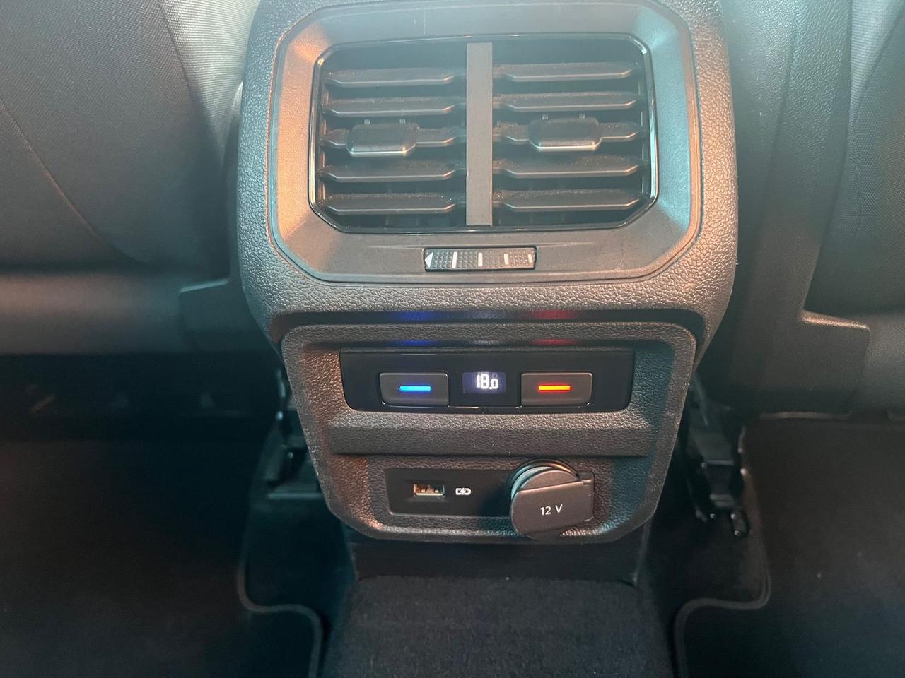 Volkswagen Tiguan 2.0 TDI R Line #10046