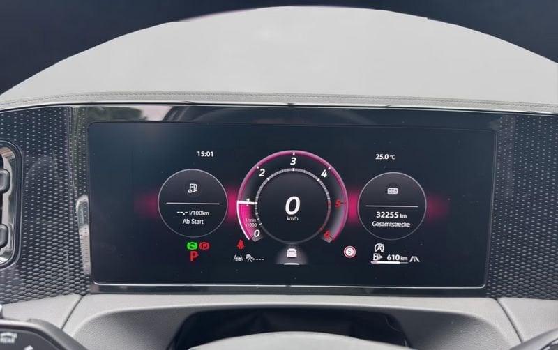 Volkswagen Tiguan Tiguan 2.0 TDI 150 CV DSG Life Cockpit Camera 18"