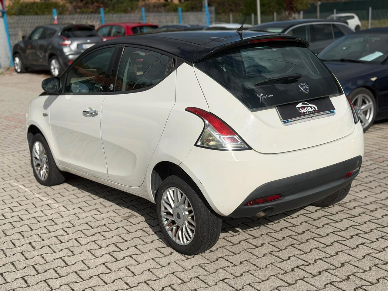 Lancia Ypsilon 0.9 TwinAir 85 CV 5 porte Metano Ecochic Gold
