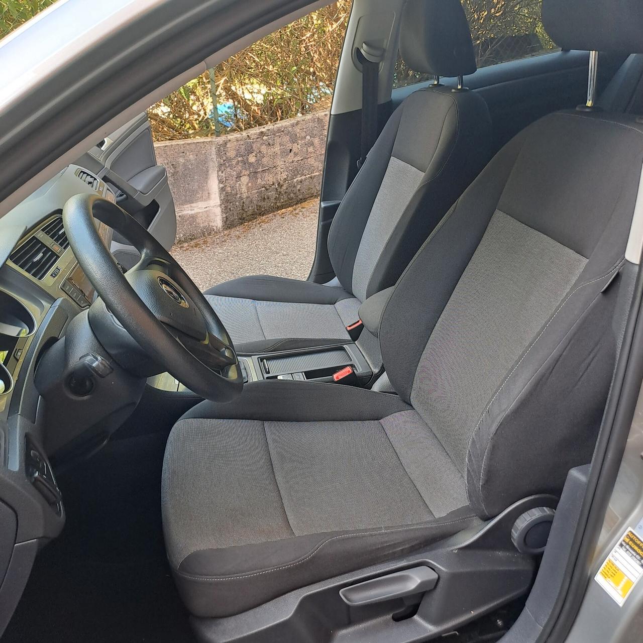 Golf 7 Tsi 1.2 Adatta neopatentati - Tenuta bene