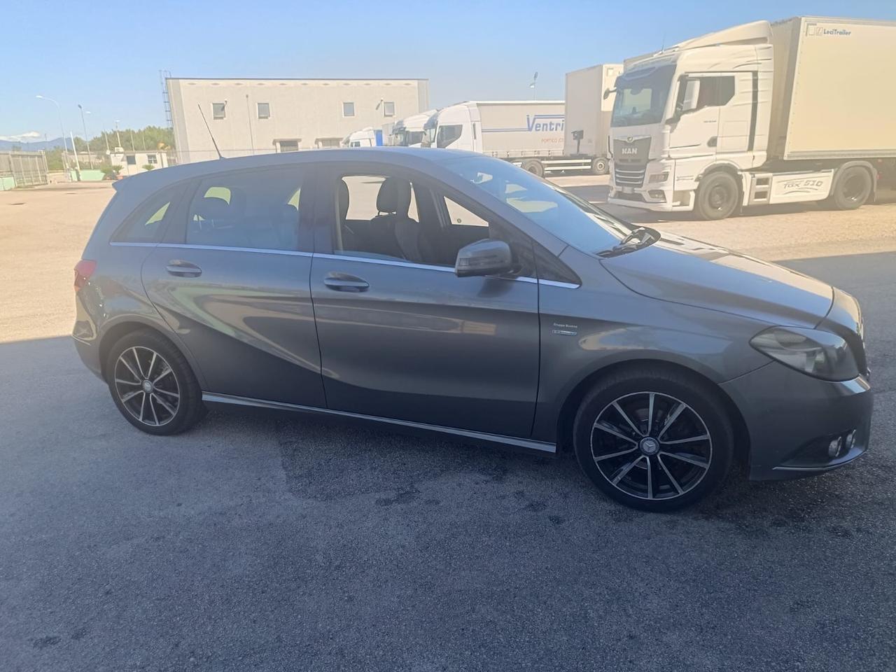 Mercedes-benz B 180 CDI BlueEFFICIENCY Premium