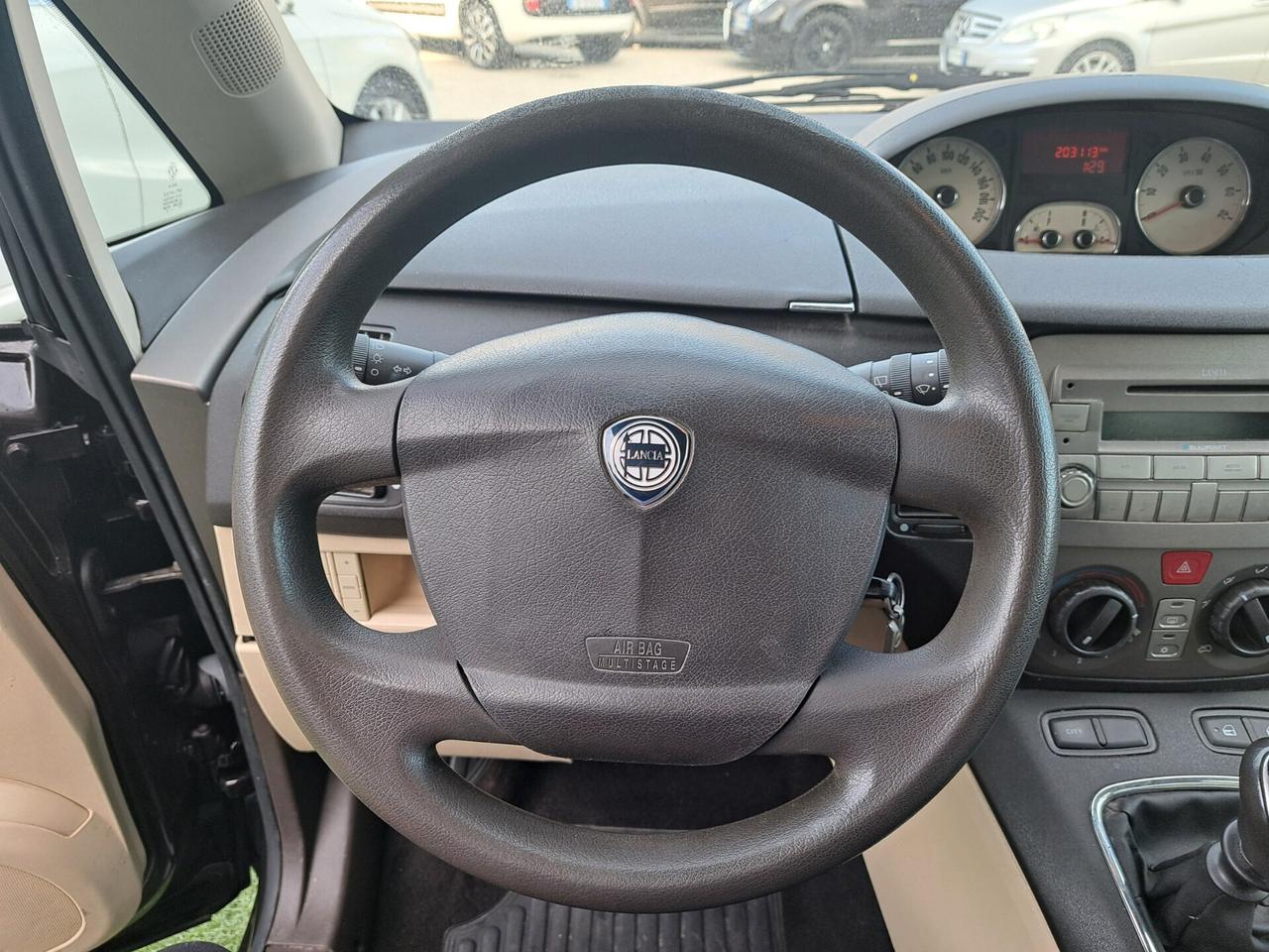 Lancia MUSA 1.4 16V Platino Plus