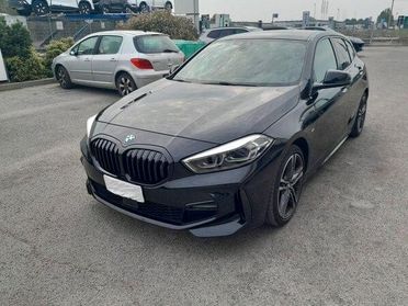 Bmw 118 118d 5p. Msport Total Black