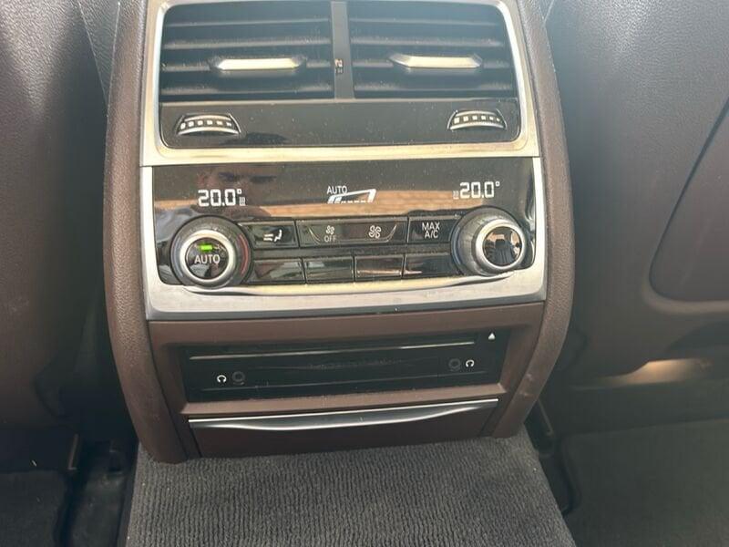 BMW Serie 7 740e Luxury autom.