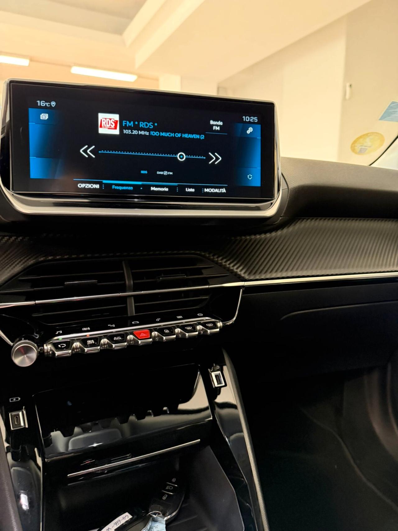 Peugeot 2008 BlueHDi 130 S&S EAT8 Allure