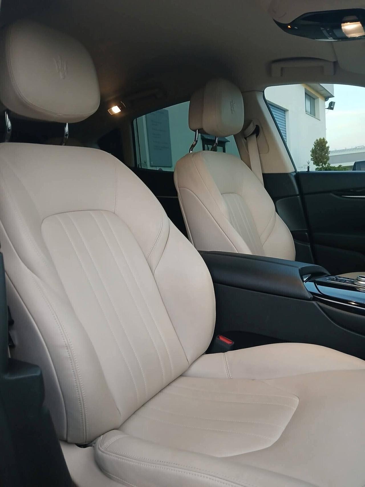 MASERATI Levante 3.0 V6 Diesel 250cv PARI AL NUOVO