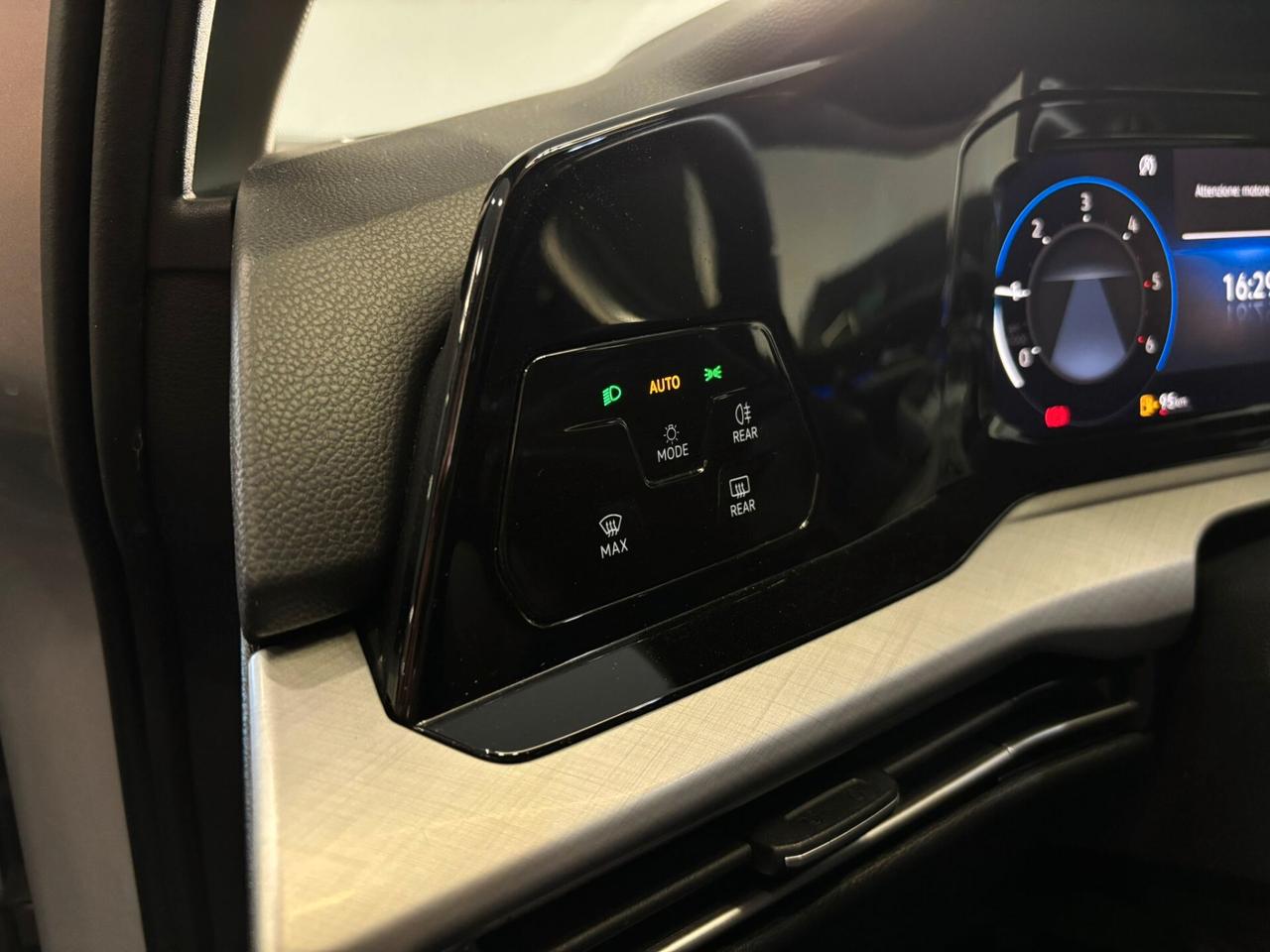 Volkswagen Golf 2.0 TDI 115 CV SCR Life