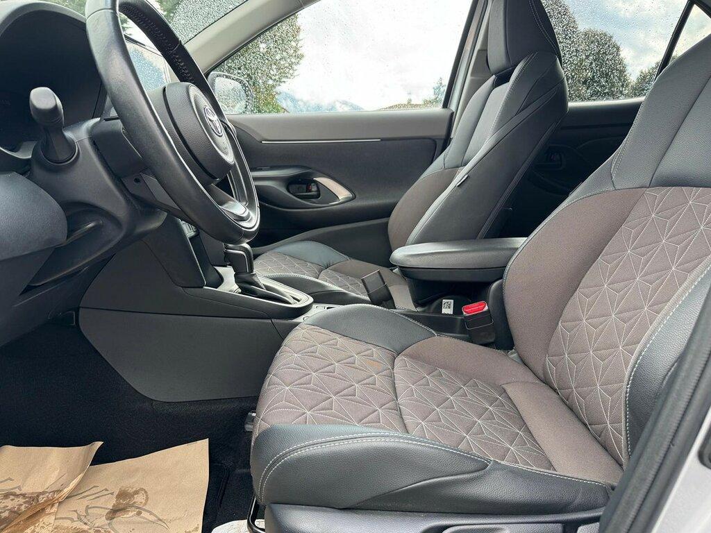 Toyota Yaris Cross 1.5 H Lounge AWD-i E-CVT