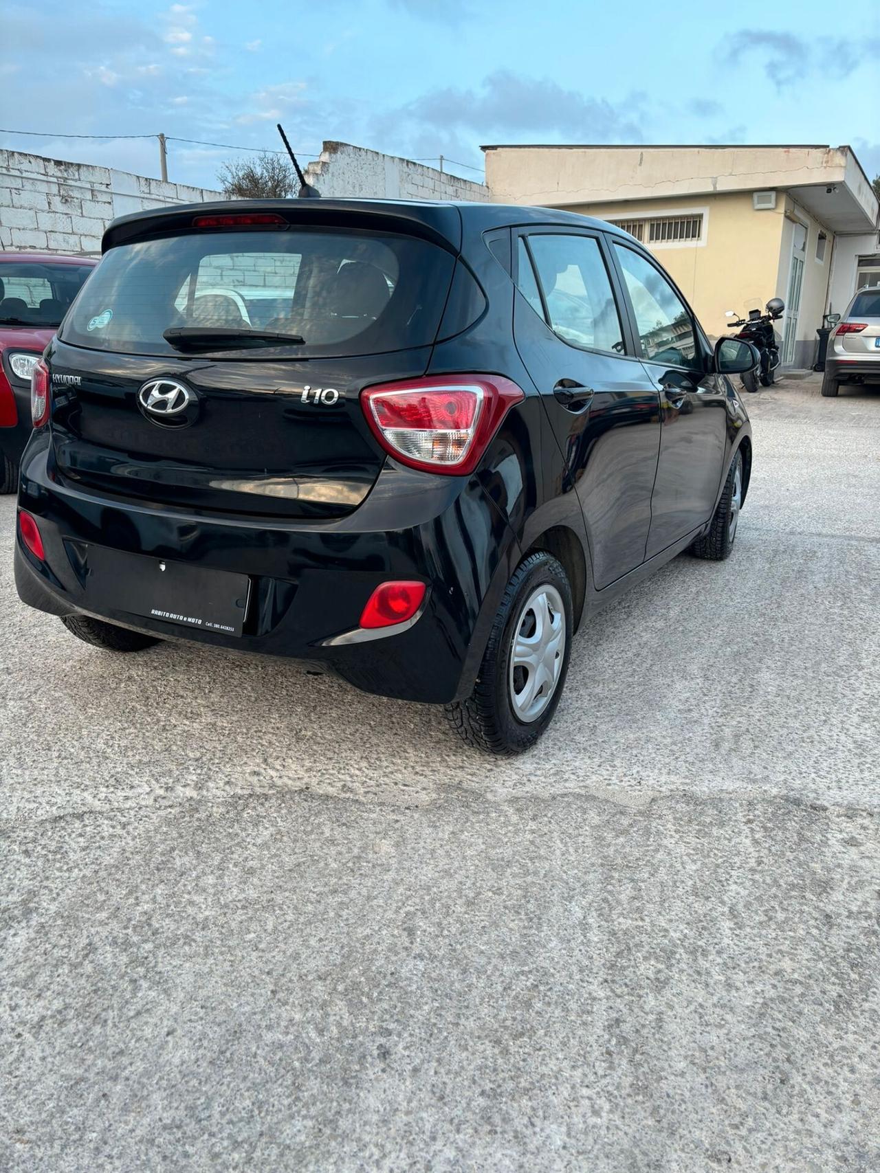 Hyundai i10 1.0 MPI Sound Edition