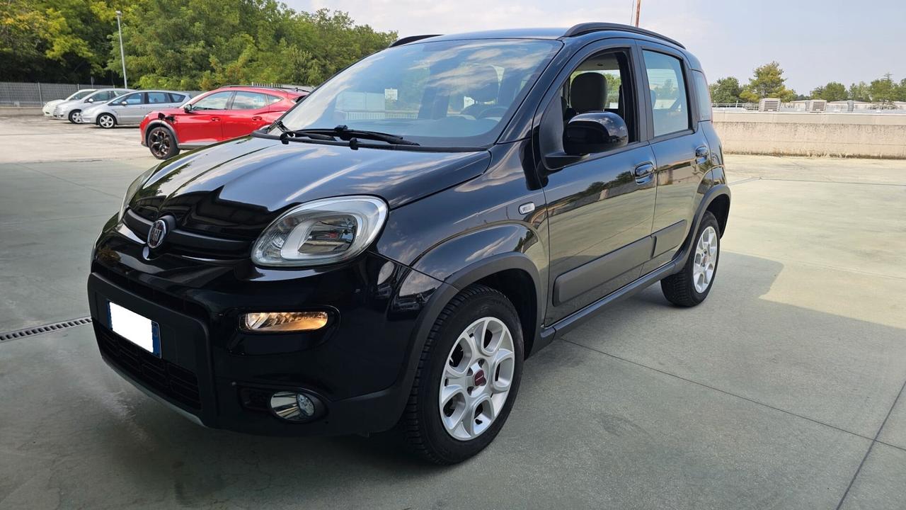 Fiat Panda 0.9 TwinAir Turbo Natural Power Trekking