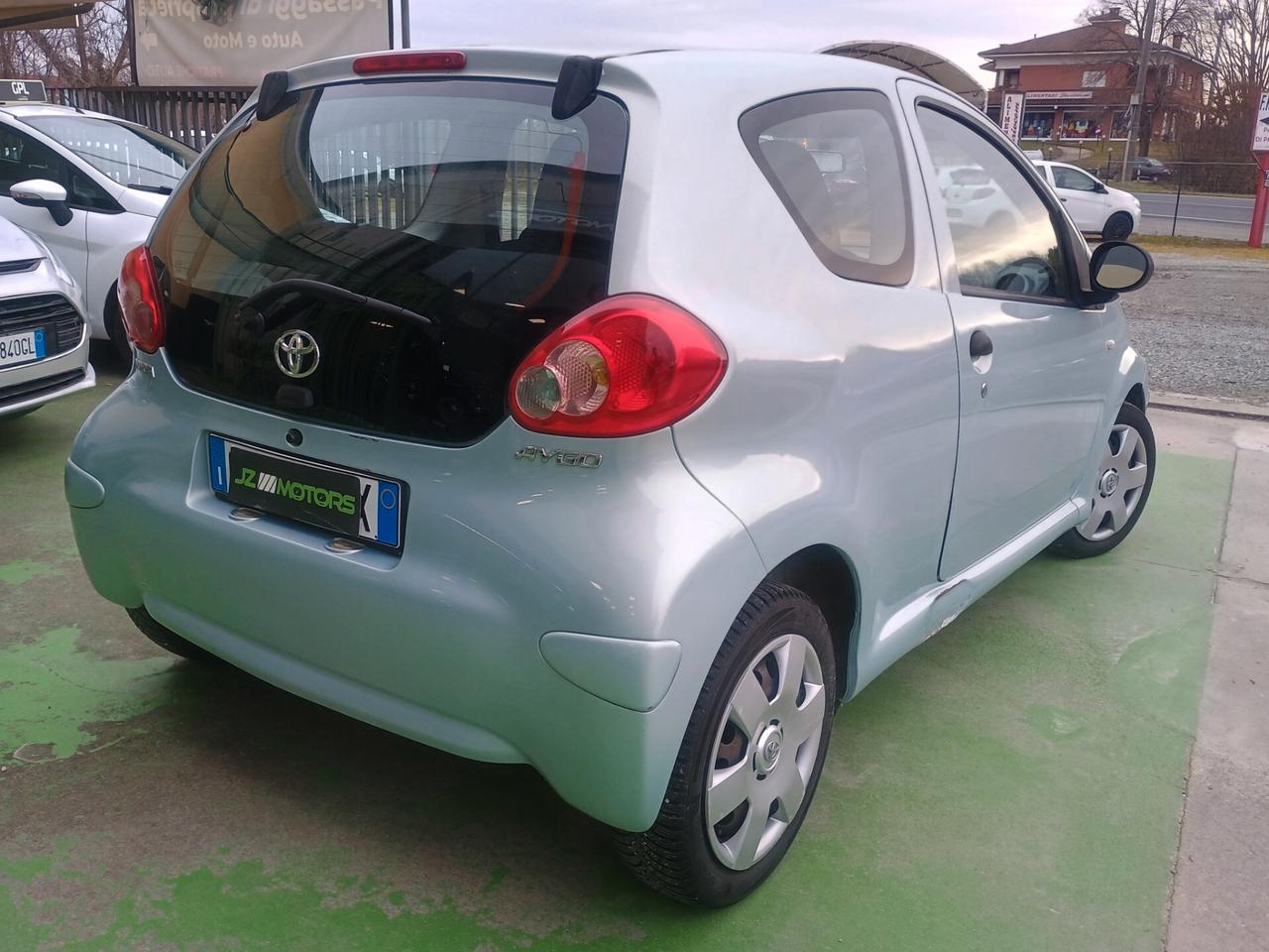 TOYOTA AYGO NEOPATENTATI