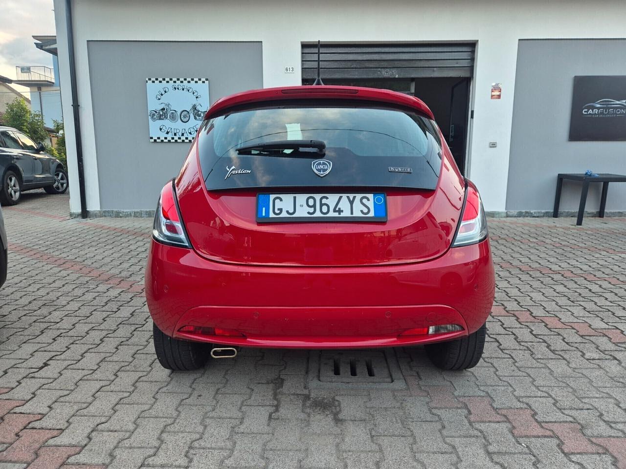 Lancia Ypsilon 1.0 FireFly 5 porte S&S Hybrid Gold